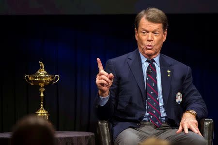 Ryder Cup team U.S. captain Tom Watson gestures while announcing his three picks to add to this year's Ryder Cup squad during an event in New York September 2, 2014. REUTERS/Lucas Jackson