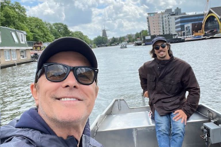 Gabriel Corrado y un paseo con su hijo LUcas, que vive en Ámsterdam