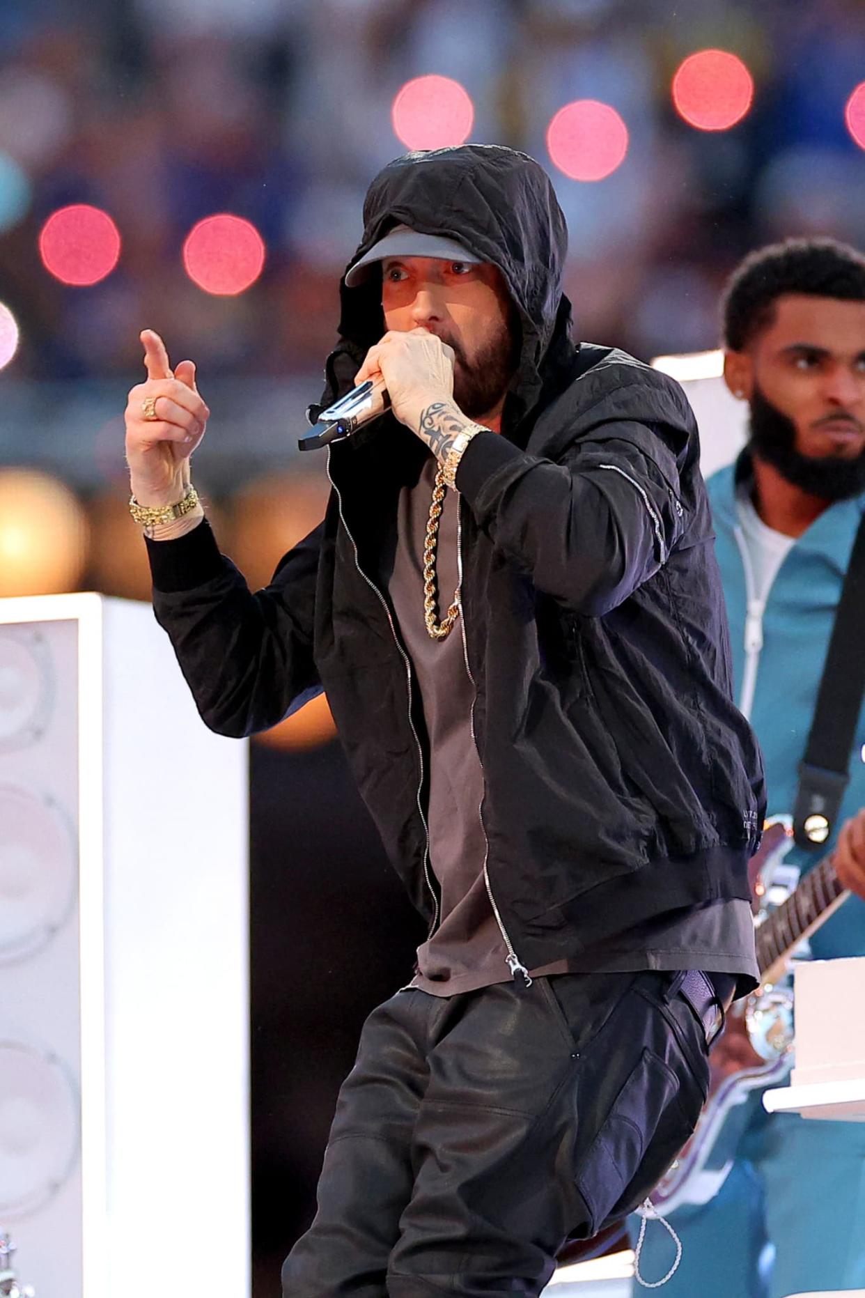 Eminem lors du show de la mi-temps du Superbowl, le 13 février 2022 à Inglewood (Calfornie).  - Kevin C. Cox - AFP