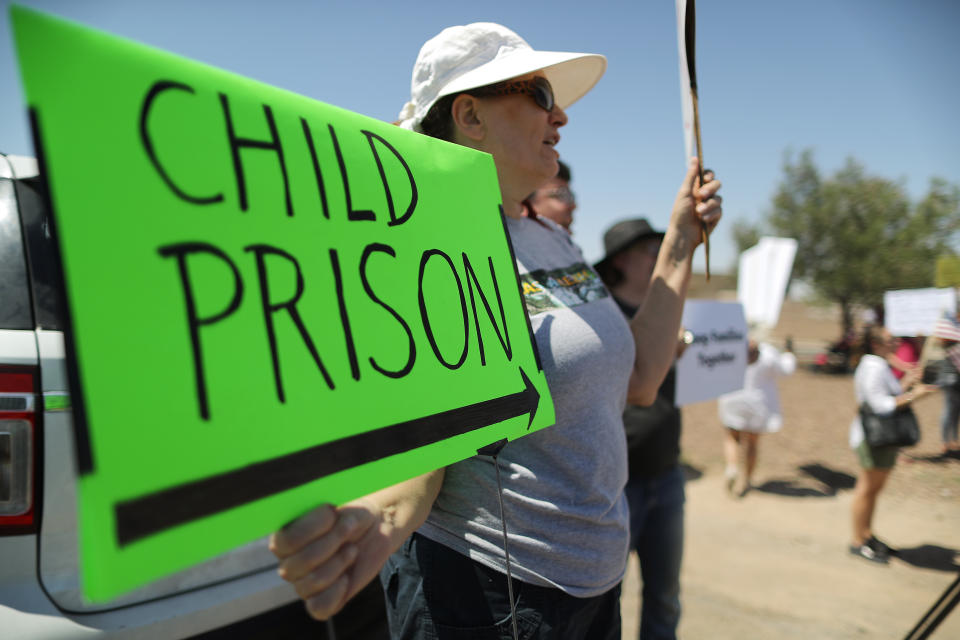 Protesters demonstrate in front of the Border Patrol facility in Clint, Texas, where lawyers reported that migrant children were held unbathed and hungry. (Photo: Mario Tama/Getty Images)