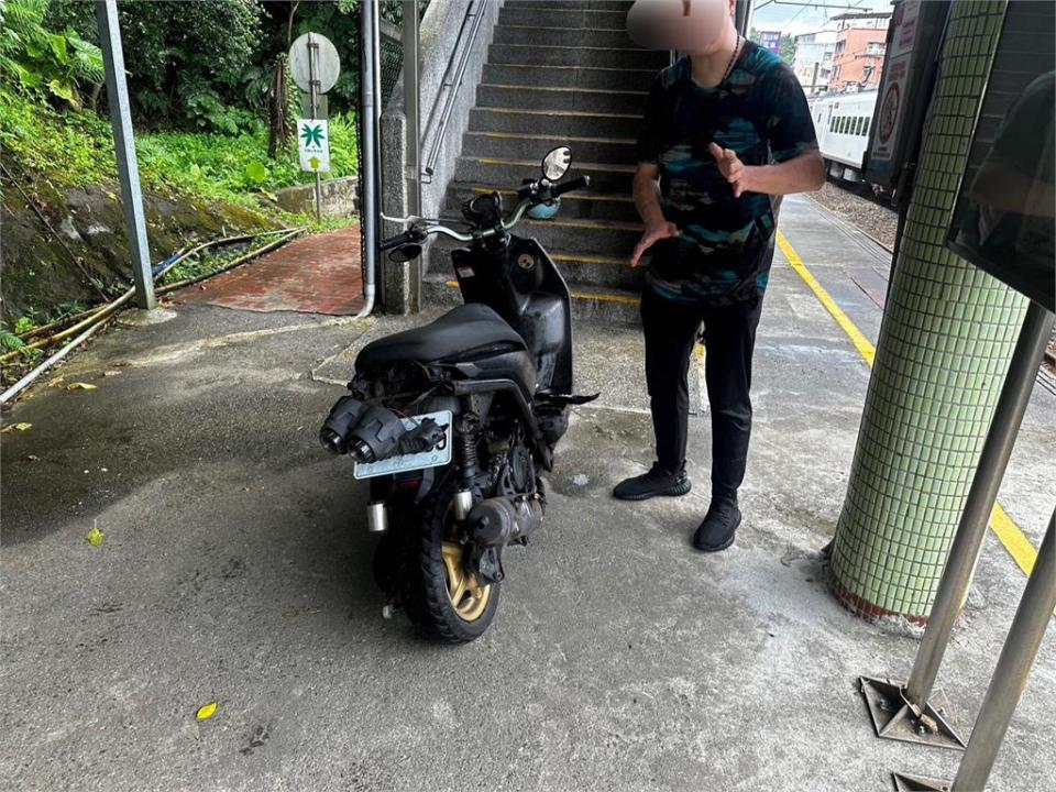 快新聞／台鐵暖暖站「機車闖軌道」　男子遭自強號撞飛不願就醫