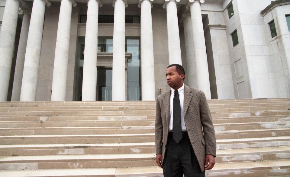 Bryan Stevenson&nbsp;stands on the steps of the Alabama Supreme Court on Dec. 9, 1997. (Photo: Courtesy of HBO )
