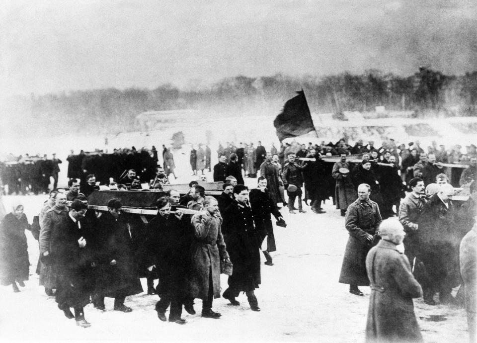 <span class="caption">The last time Russia defaulted on foreign debt was during the Russian Revolution.</span> <span class="attribution"><a class="link " href="https://newsroom.ap.org/detail/RussiaRevolution/480b20fec8a84465a3b4bb50a3810310/photo?Query=bolsheviks&mediaType=photo&sortBy=arrivaldatetime:asc&dateRange=Anytime&totalCount=747&currentItemNo=1" rel="nofollow noopener" target="_blank" data-ylk="slk:AP Photo;elm:context_link;itc:0;sec:content-canvas">AP Photo</a></span>