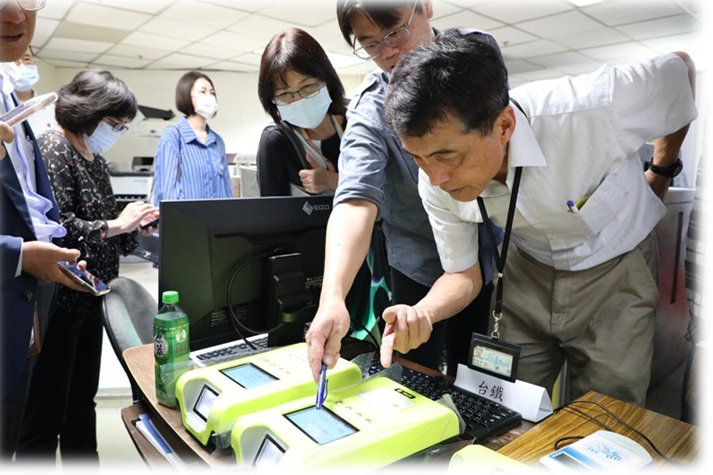 北市交通局表示，目前票證公司及運輸業者正在進行跨運具整合測試