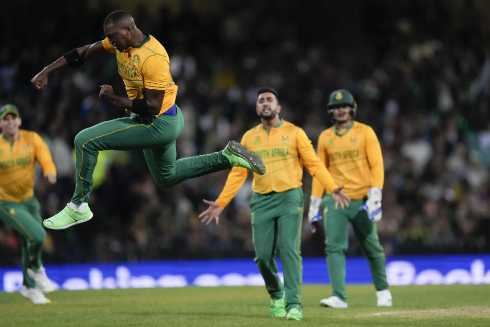 South Africa's Lungi Ngidi celebrates the dismissal of Pakistan's Mohammad Nawaz during the T20 World Cup cricket match between Pakistan and South Africa in Sydney, Australia, Thursday, Nov. 3, 2022. (AP Photo/Rick Rycroft)