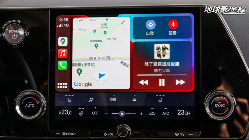 NX 450h+豪華版中控螢幕尺寸為9.8吋。(攝影/ 陳奕宏)