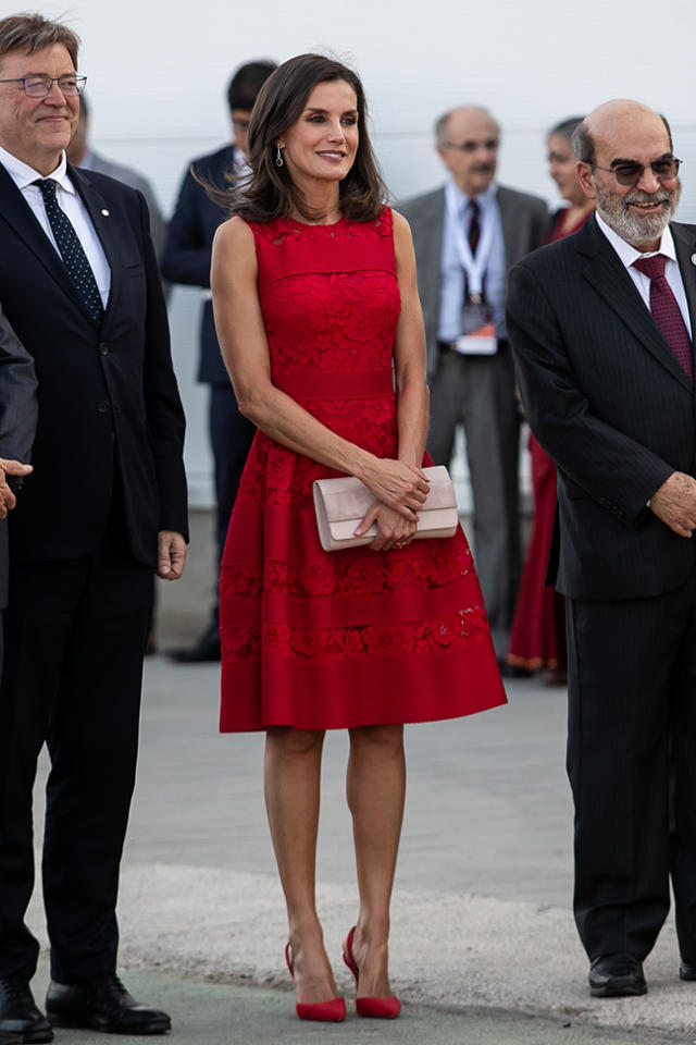 Ortiz reinventa su vestido rojo de Carolina Herrera