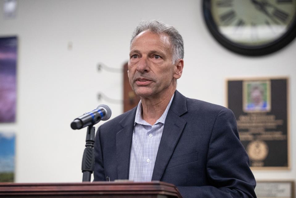 Defense attorney and former Nueces County Judge Terry Shamsie speaks in favor of applying for a grant for an indigent defense mental health program at the Nueces County Commissioners Court in Corpus Christi, Texas, on April 19, 2022.