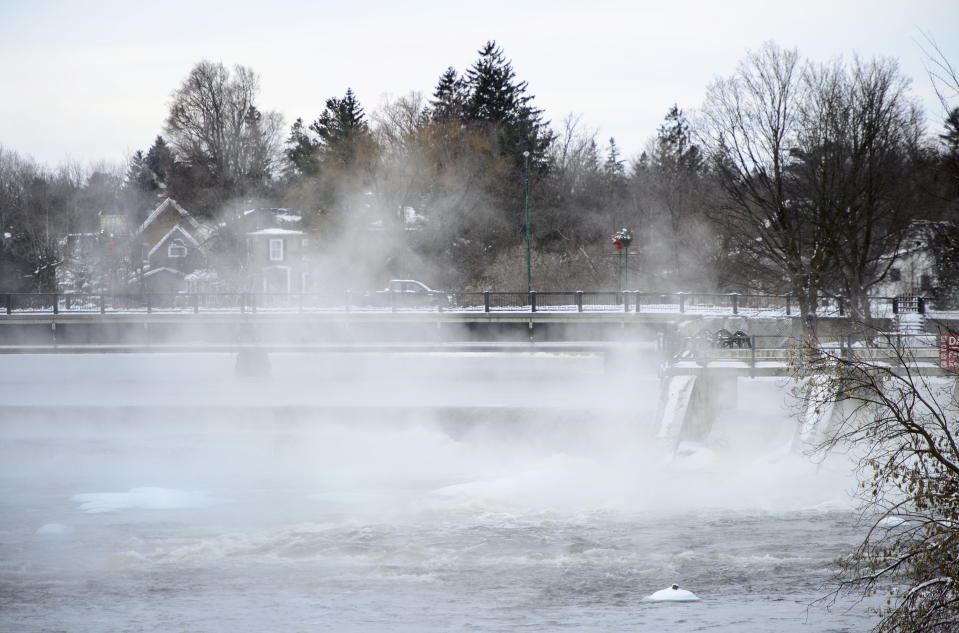 Steam comes off the Mississippi River in Carleton Place, Ontario on Monday, Jan. 21, 2019. (Sean Kilpatrick/The Canadian Press via AP)