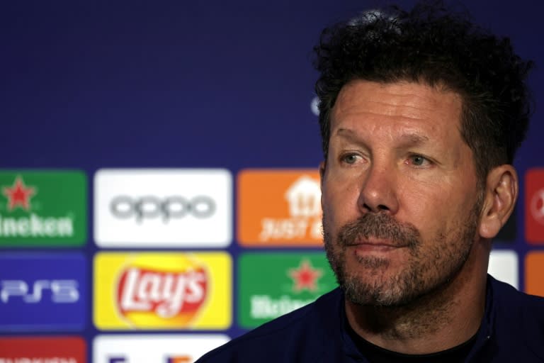 L'entraîneur de l'Atletico Madrid Diego Simeone en conférence de presse mardi, à la veille du quart de finale de Ligue des champions contre le Borussia Dortmund (Thomas COEX)