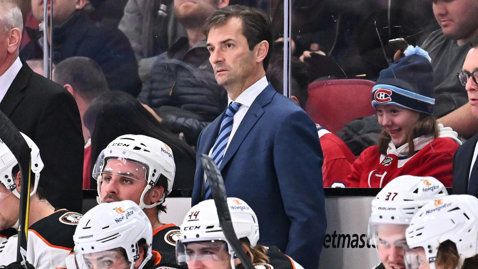 Dallas Eakins will not have his contract renewed by the Anaheim Ducks.  (Photo by Minas Panagiotakis/Getty Images)