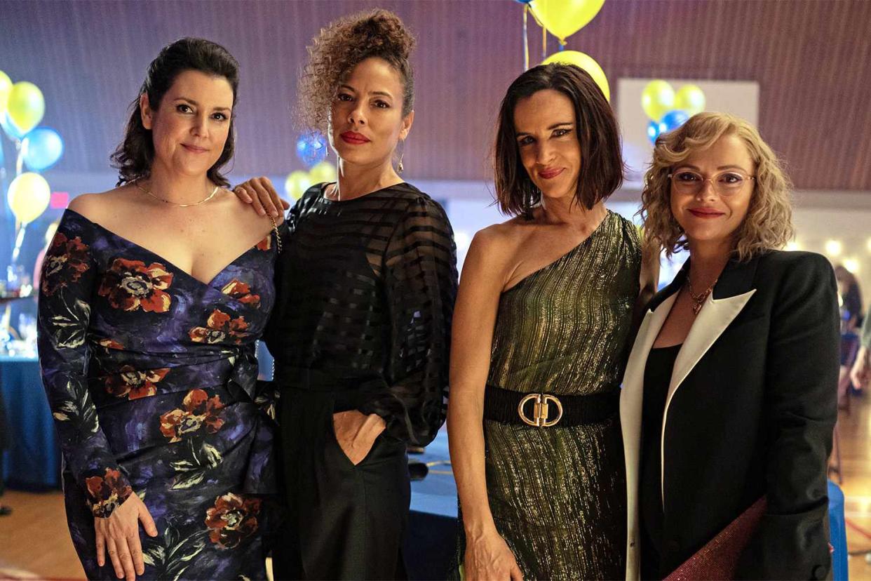 (L-R): Melanie Lynskey as Shauna, Tawny Cypress as Taissa, Juliette Lewis as Natalie and Christina Ricci as Misty in YELLOWJACKETS, “Sic Transit Gloria Mundi”. Photo credit: Kailey Schwerman/SHOWTIME.