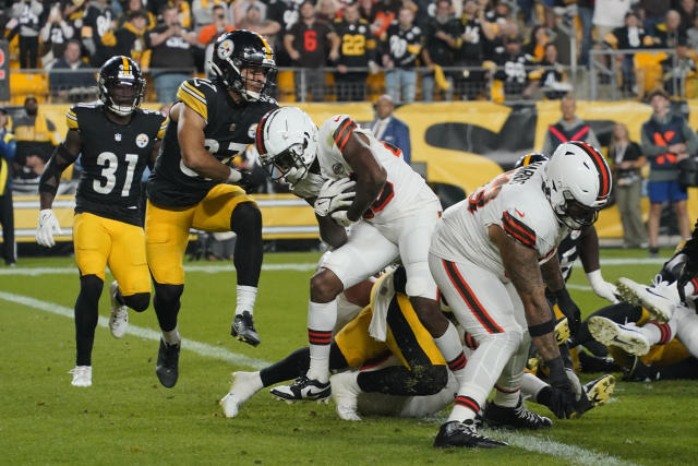 Cleveland Browns 22-26 Pittsburgh Steelers: TJ Watt scores winning  touchdown as Nick Chubb suffers serious knee injury, NFL News