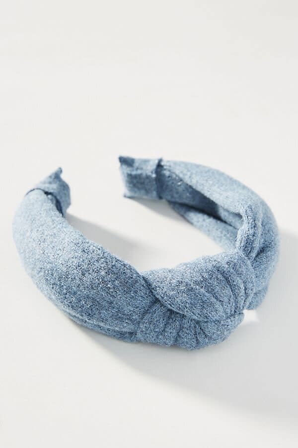 Get this knit-covered knot headband in seven colors <strong><a href="https://fave.co/2qmVZN1" target="_blank" rel="noopener noreferrer">from Anthropologie for $20</a></strong>.