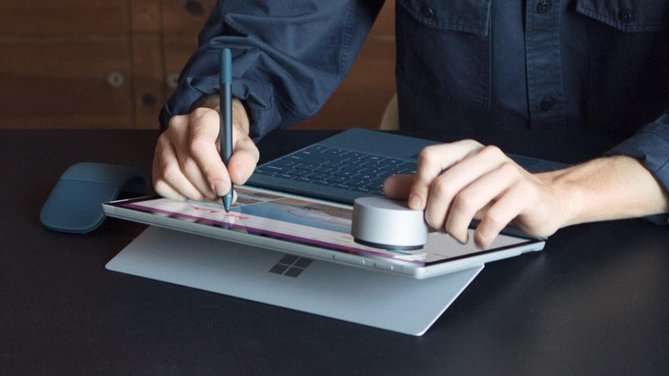  Surface Pen. 