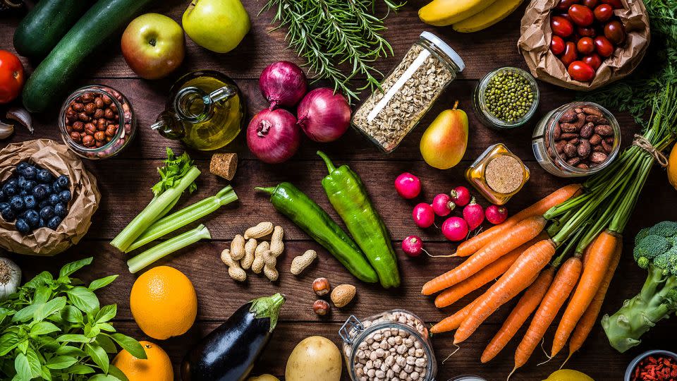 Anti-inflammatory diets boost nutrients that stave off dementia and chronic disease, studies say. - carlosgaw/E+/Getty Images/File