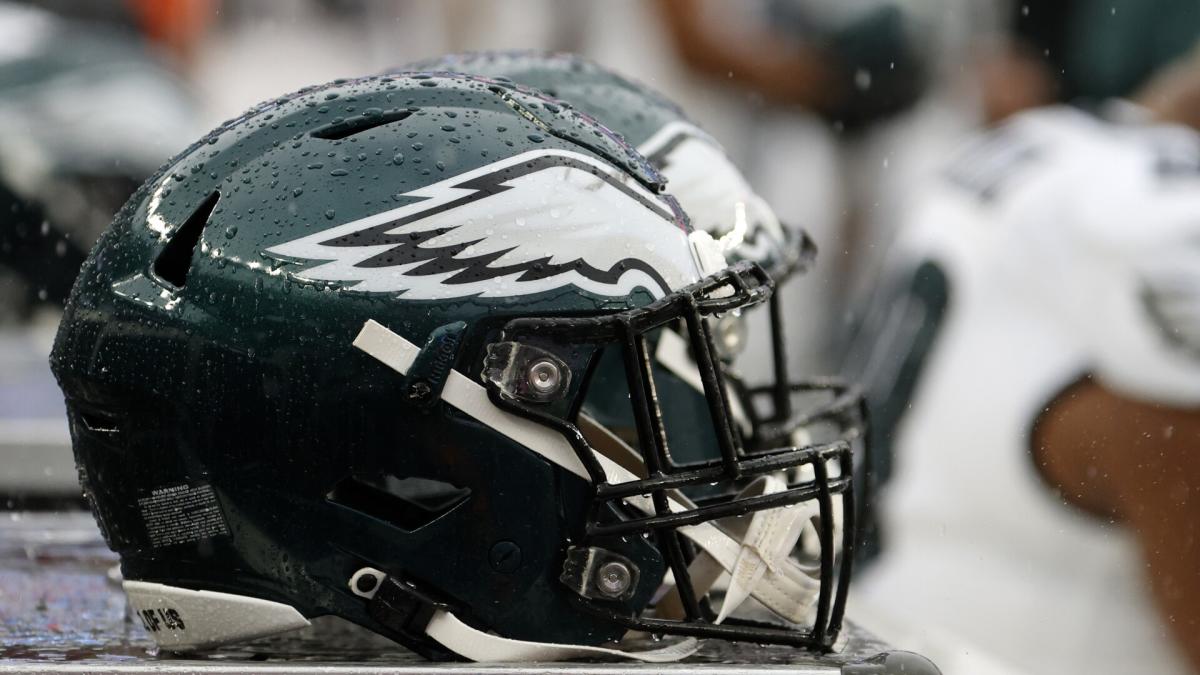 Eagles elevate Britain Covey, Arryn Siposs for matchup vs. Patriots