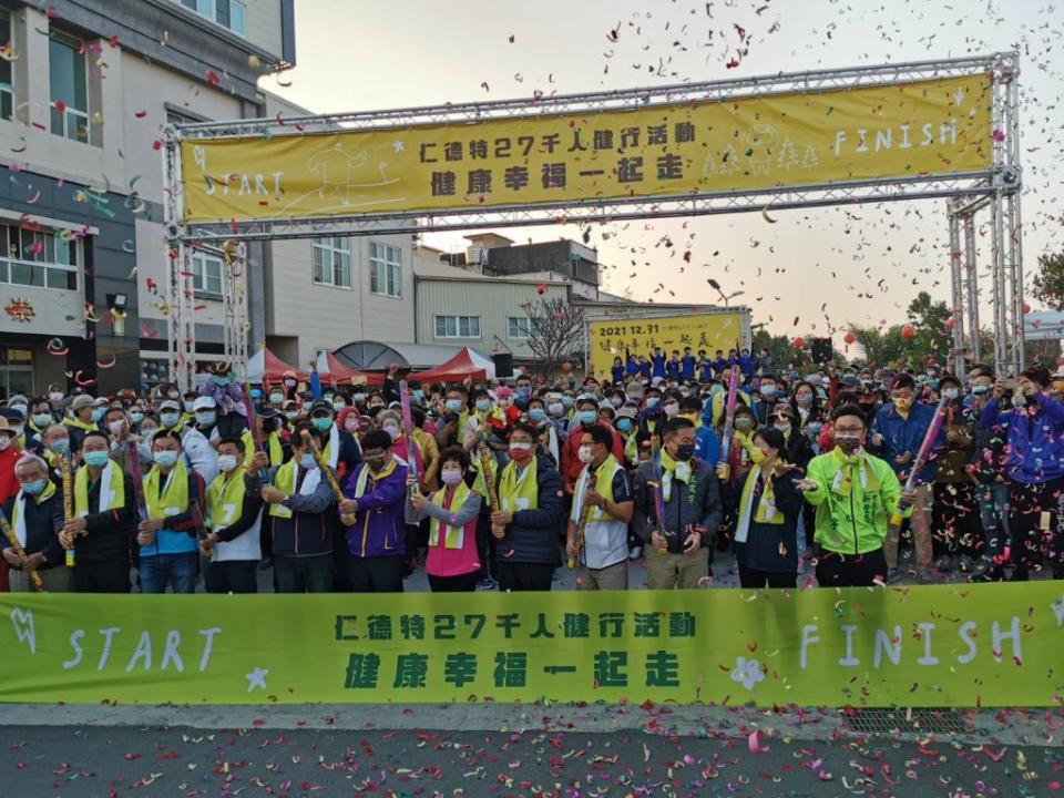 仁德特二十七號道路千人健走，三十一日清晨登場。（記者黃文記攝）