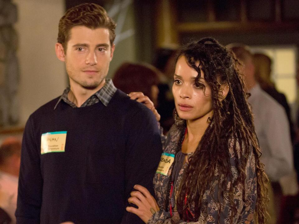 Julian Morris and Lisa Bonet on season four, episode eight of "New Girl."