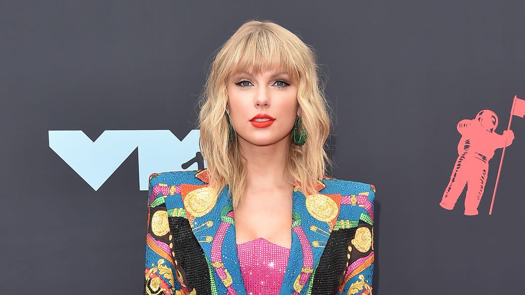 Taylor Swift attends the 2019 MTV Video Music Awards at Prudential Center on August 26, 2019 in Newark, New Jersey