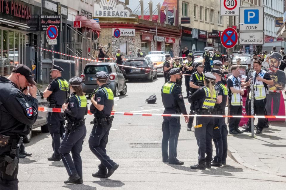 El incidente ocurrió cerca de un 'Fan Walk' previo al partido de Polonia contra Holanda (AP)