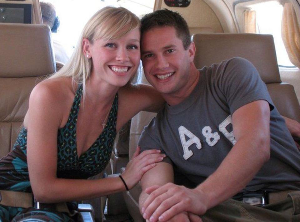  Sherri Papini, Keith Papini 