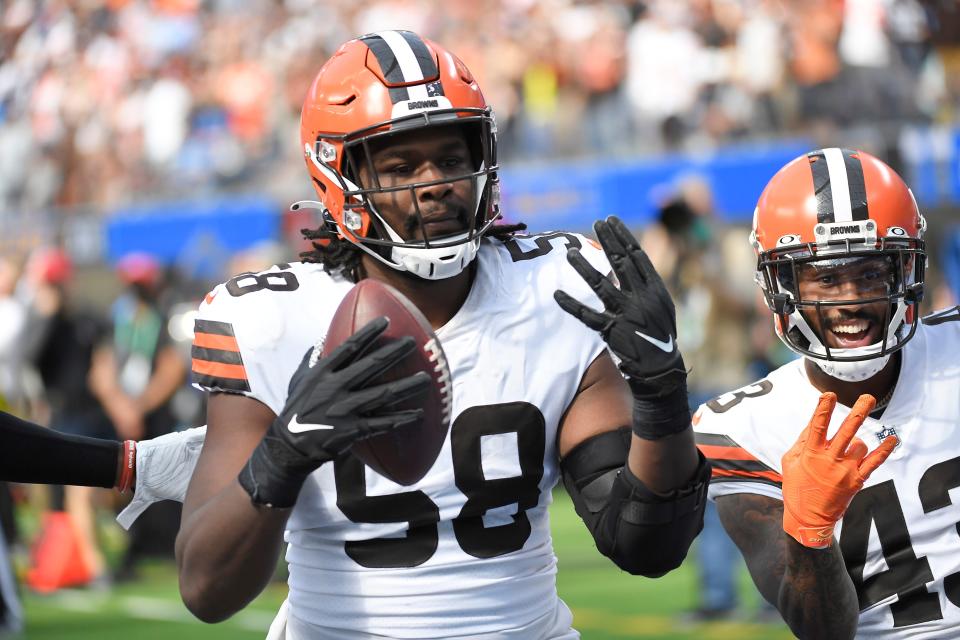 Defensive tackle Malik McDowell's future with the Browns is in doubt after McDowell was arrested in Florida and charged with indecent exposure, resisting arrest with violence and aggravated battery on a law enforcement officer. [Kevork Djansezian/Associated Press]