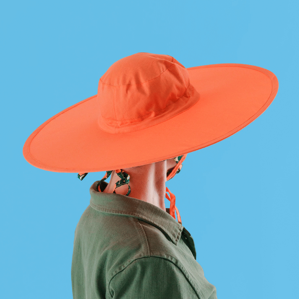 6-clever-items-052821-june-issue: packable sun hat