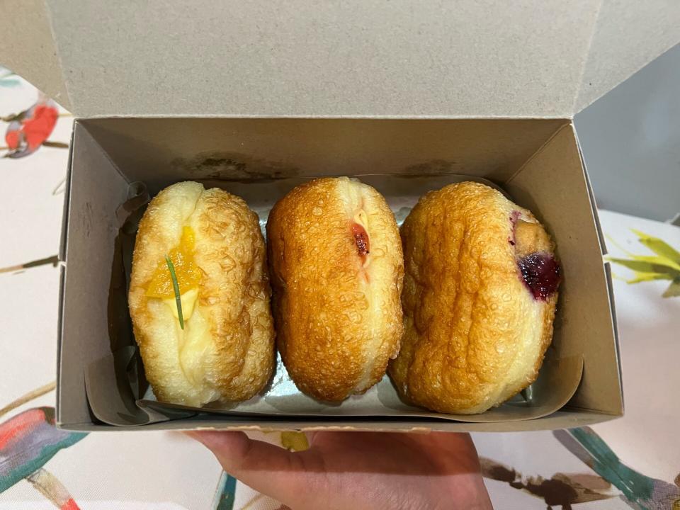 Basket Break Bakehouse - Three doughnuts in a box