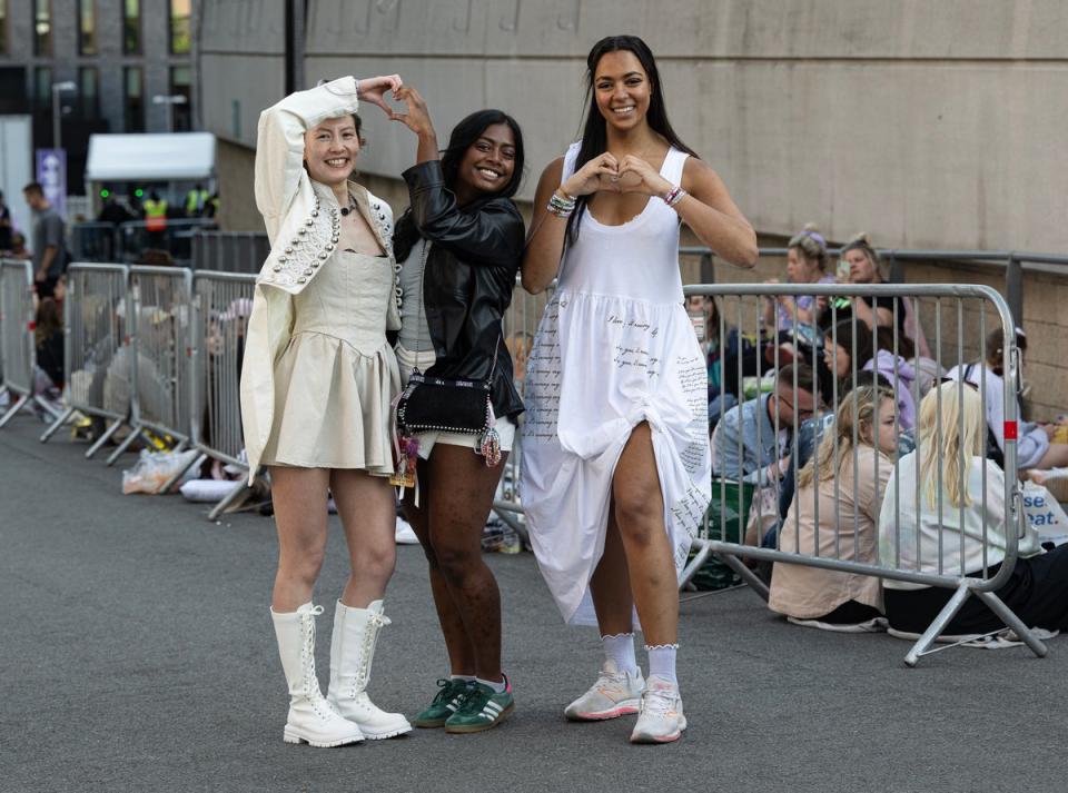 Taylor Swift fans camped out overnight ahead of tonight’s show (Daniel Hambury/Stella Pictures Ltd)