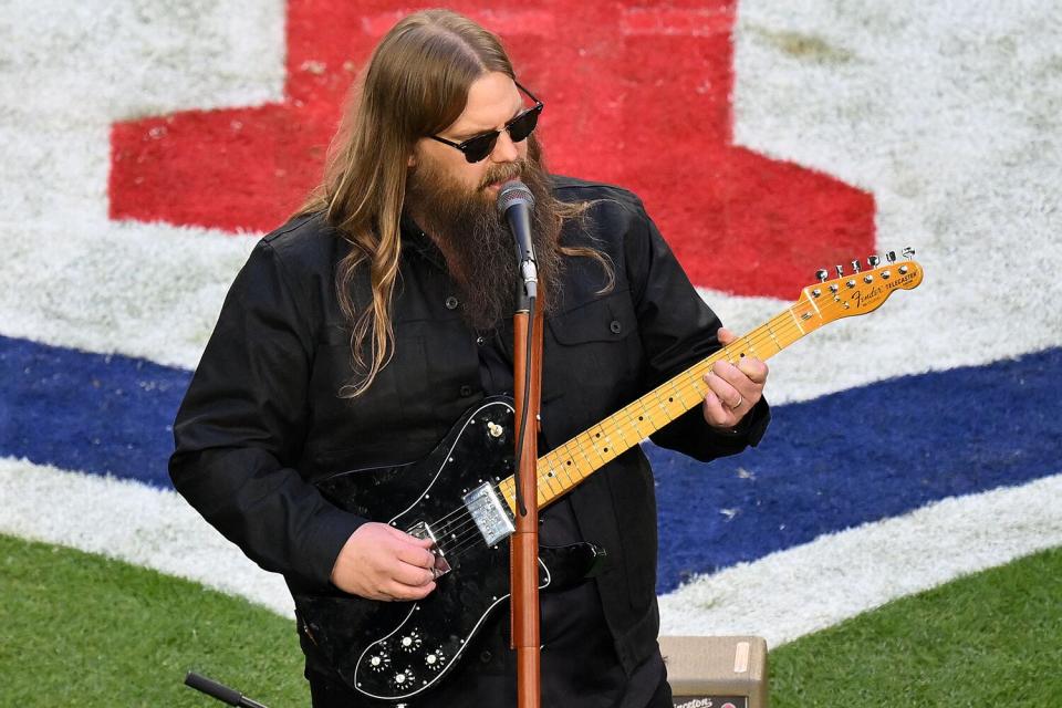 US singer-songwriter Chris Stapleton performs the US national anthem ahead of Super Bowl LVII between the Kansas City Chiefs and the Philadelphia Eagles at State Farm Stadium in Glendale, Arizona, on February 12, 2023. (Photo by ANGELA WEISS / AFP) (Photo by ANGELA WEISS/AFP via Getty Images)