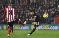 Philippe Coutinho scores the first goal for Liverpool Reuters / Dylan Martinez Livepic