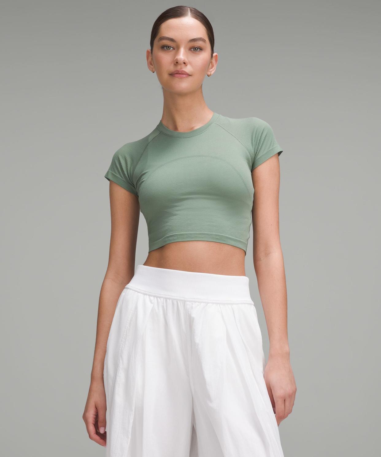 <p><a href="https://go.redirectingat.com?id=74968X1596630&url=https%3A%2F%2Fshop.lululemon.com%2Fp%2Fwomens-t-shirts%2FSwiftly-Tech-Cropped-SS-Shirt-2-MD%2F_%2Fprod11530423&sref=https%3A%2F%2Fwww.womenshealthmag.com%2Ffitness%2Fg61996662%2Flabor-day-athleisure-sales-2024%2F" data-i13n="elm:affiliate_link;elmt:premonetized" rel="sponsored" target="_blank" data-ylk="slk:Shop Now;elm:affiliate_link;elmt:premonetized;itc:0;sec:content-canvas" class="link rapid-noclick-resp rapid-with-clickid etailiffa-link">Shop Now</a></p> <p>Swiftly Tech Cropped Short-Sleeve Shirt 2.0</p> <p>lululemon.com</p> <p>$54.00</p>