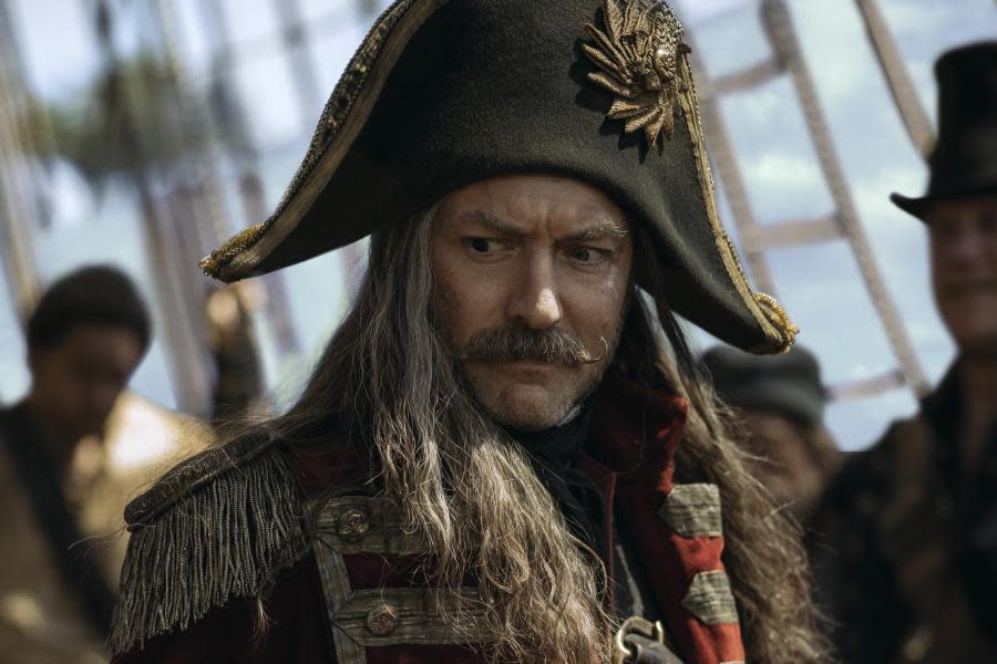 Peter Pan & Wendy: fans critican apariencia de Jude Law como Capitán Garfio