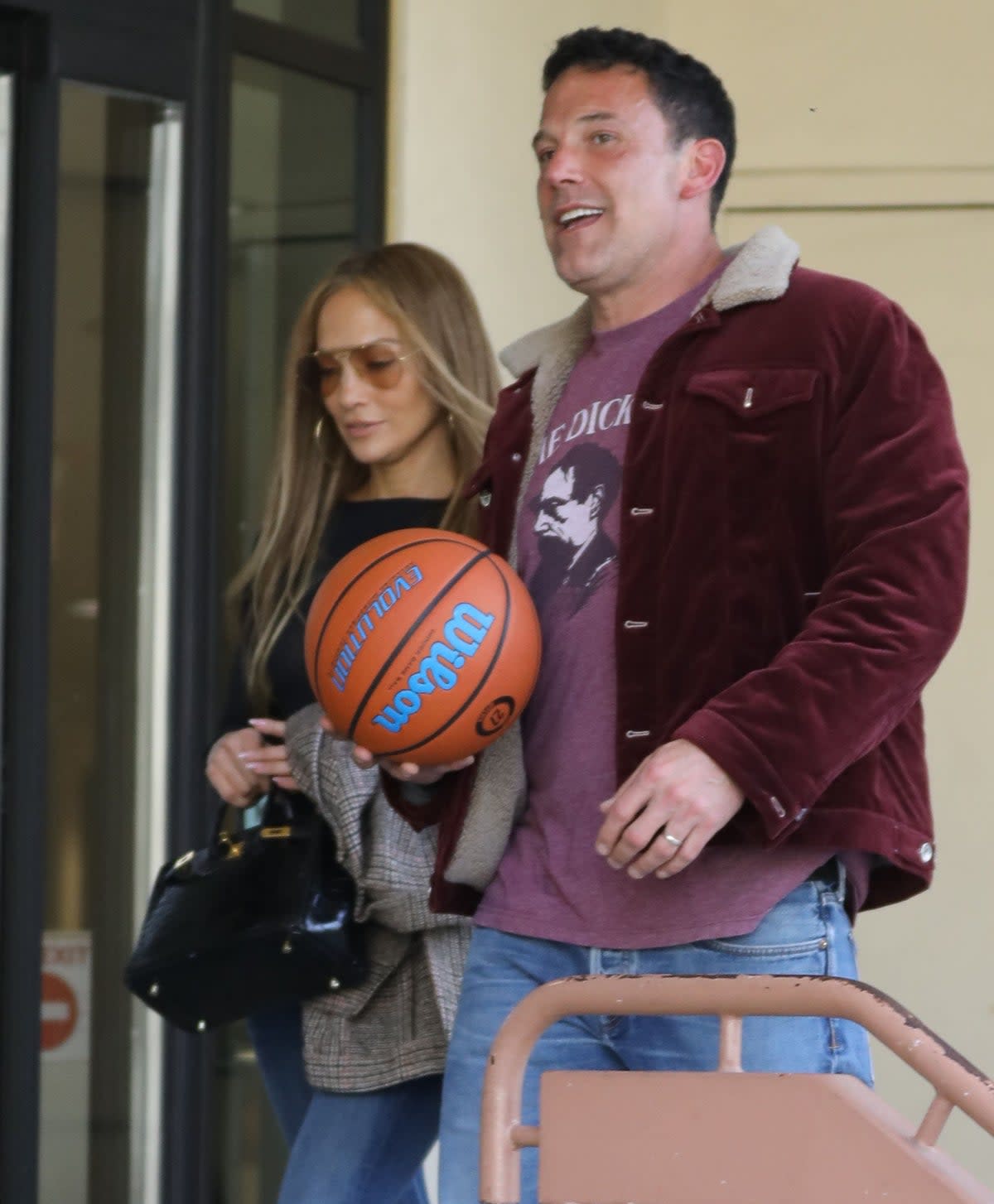 Jennifer Lopez (L) and Ben Affleck (R) pictured together in LA over the weekend (Juliano/X17online.com)