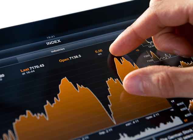 MasTec's (MTZ) strong backlog and accretive acquisitions bode well for its future earnings prospects.