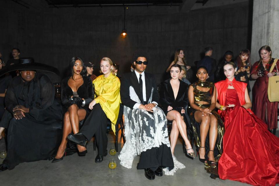 Jacob Lusk of Gabriels, Munroe Bergdorf, Self Esteem, Sekou, Maisie Williams, Charithra Chandran and Maxim Magnus attend the Harris Reed (Dave Benett/Getty Images for Har)