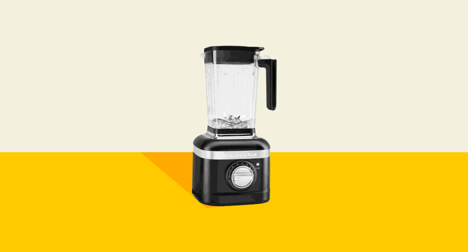 Make Cafe-Worthy Smoothies—For Way Less—With These Powerful Blenders