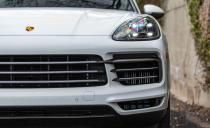 <p>2019 Porsche Cayenne S</p>