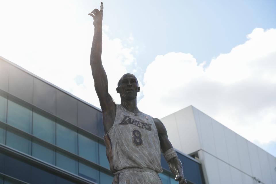 The Lakers' new statue of Kobe Bryant has some mistakes.