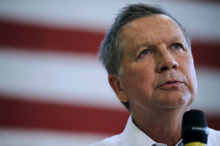FILE PHOTO: John Kasich speaks during a town hall meeting in Rockville, Maryland, U.S., April 25, 2016. REUTERS/Carlos Barria/File Photo