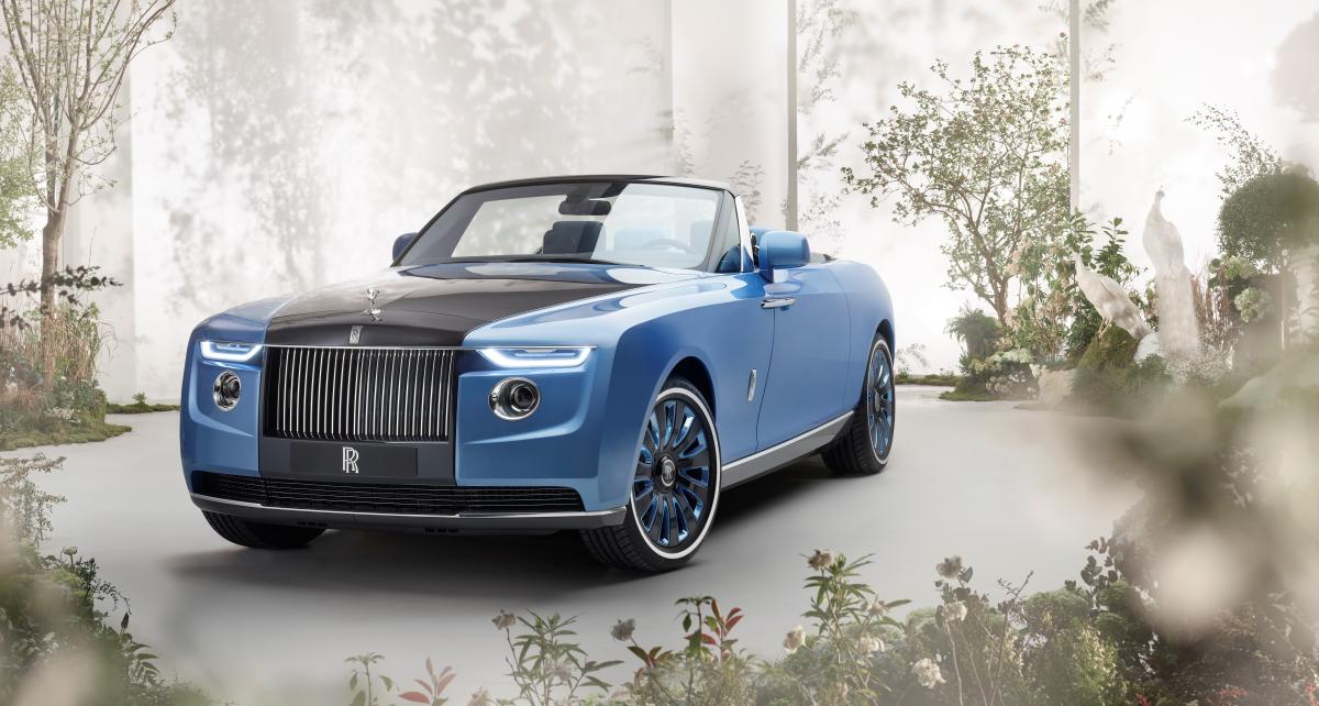 Rolls-Royce's Newest Car Features Its Own Cocktail Tables for