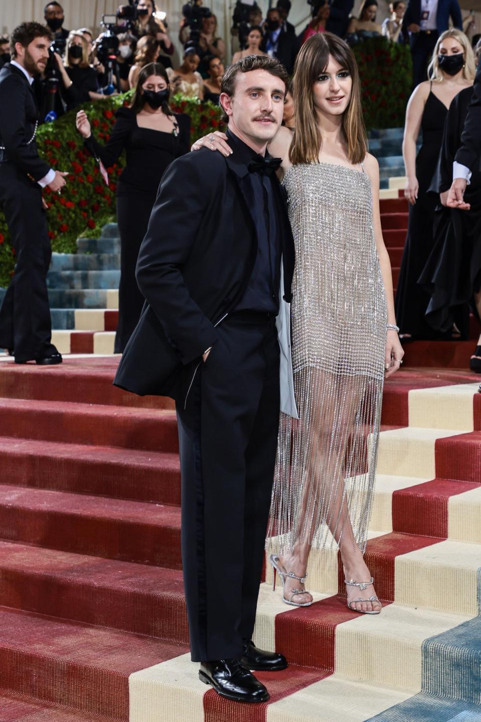 Daisy Edgar-Jones and Paul Mescal pose together at the 2022 Met Gala (Getty Images)