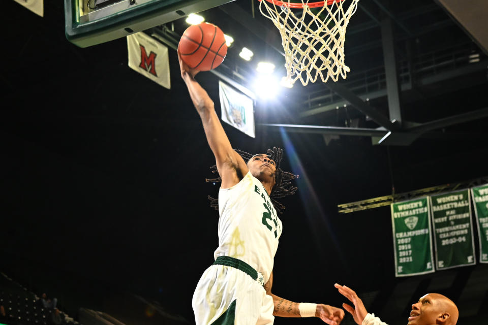 Eastern Michigan&#39;s Emoni Bates goes in for a dunk against Ball State on Feb. 25, 2023. (Steven King/Icon Sportswire via Getty Images)