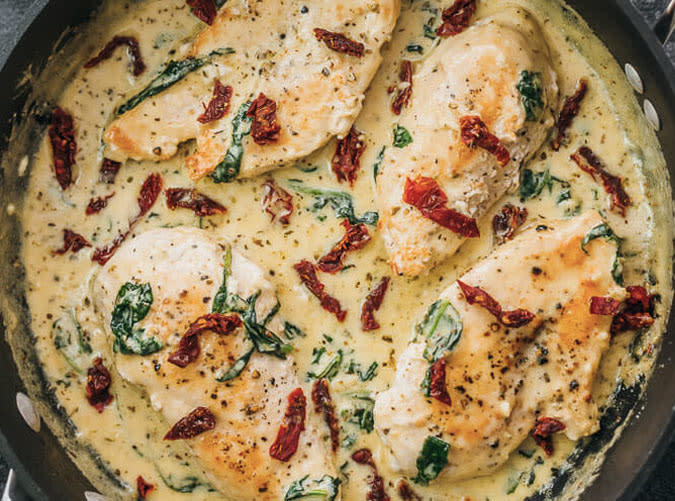 Creamy Sun-Dried Tomato Chicken with Spinach and Garlic