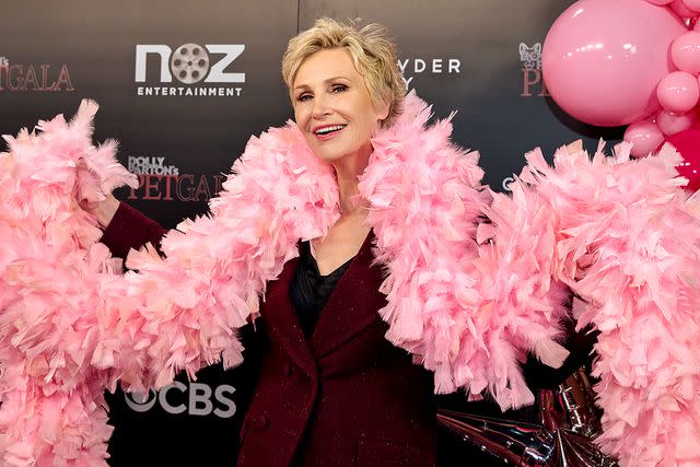 <p>Jon Morgan/CBS via Getty</p> Jane Lynch at Dolly Parton's Pet Gala