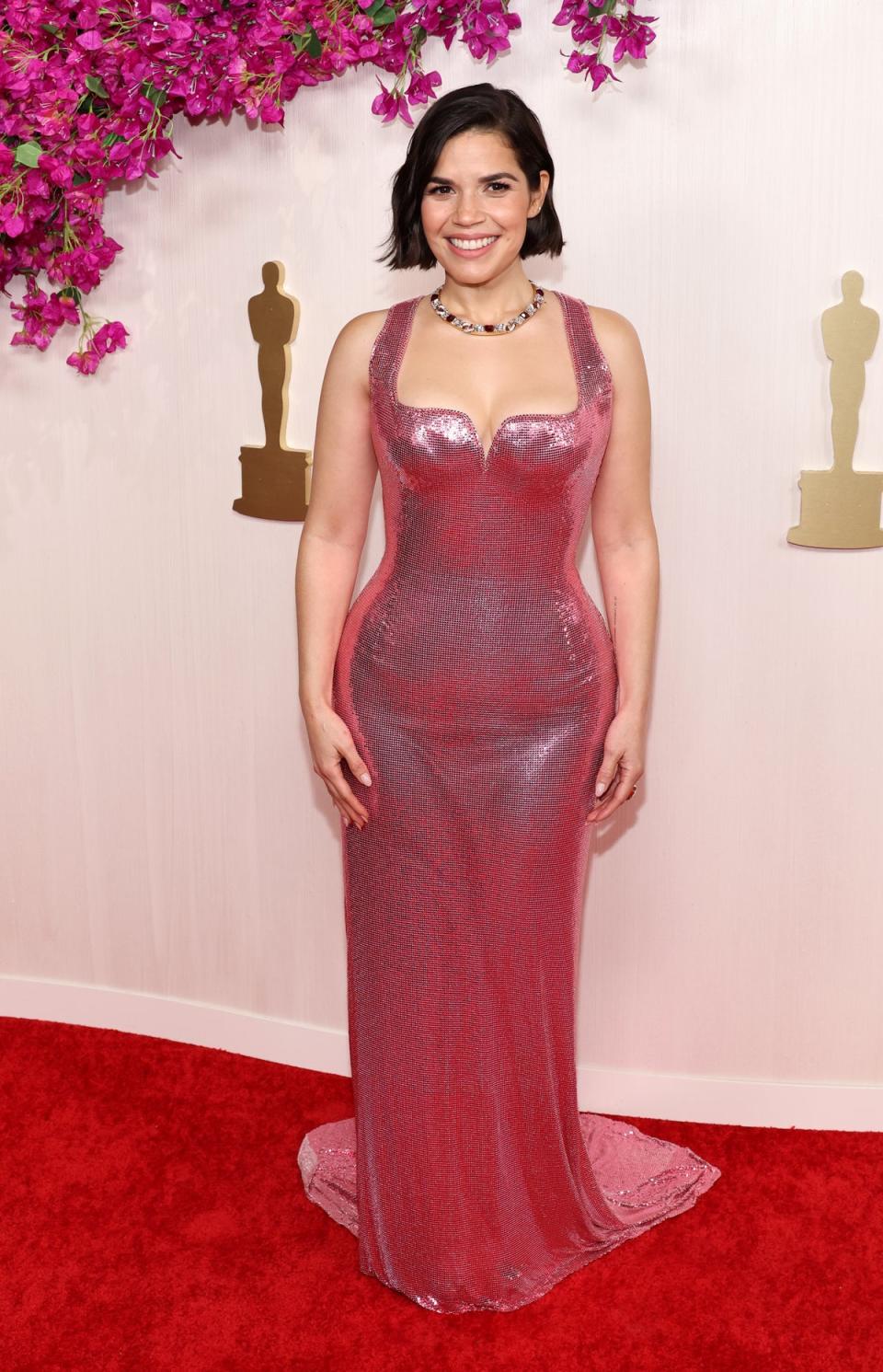 America Ferrera in custom Atelier Versace (Getty Images)