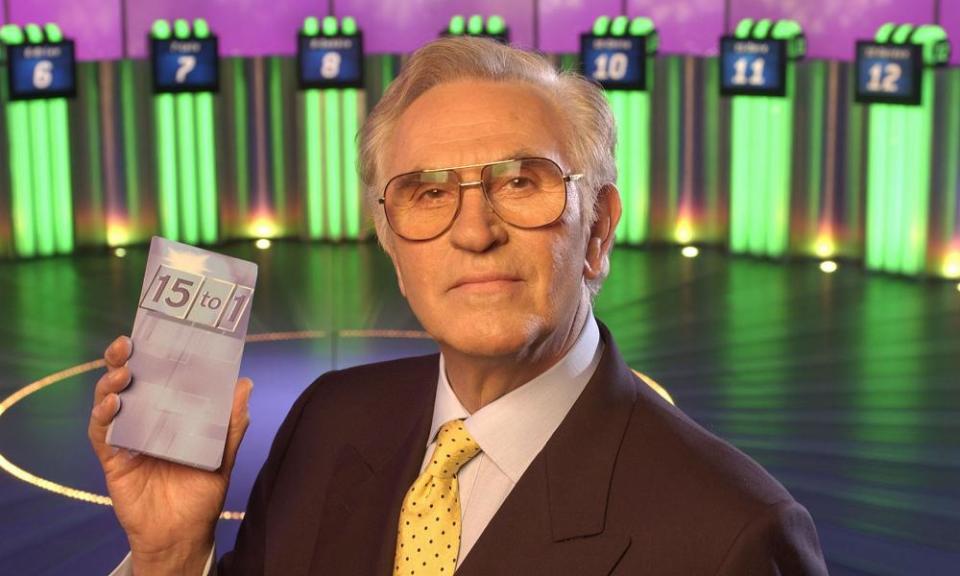 William G Stewart was known for his no-nonsense manner as the presenter of the Channel 4 show 15 to 1 from 1988 to 2003.