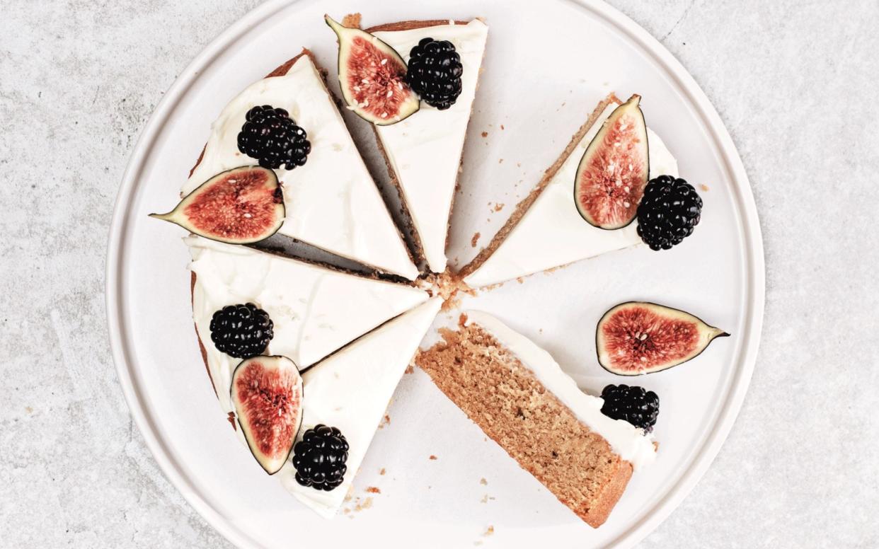 This elegant cake brings out the best in autumn fruit  - Holly Wulff Petersen