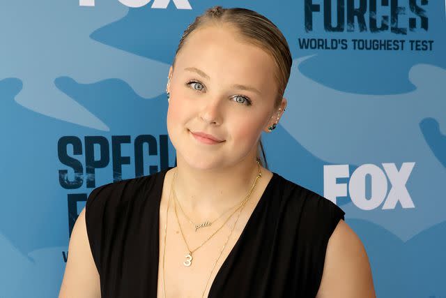 JoJo Siwa's rumoured girlfriend apologises for past anti-trans and  pro-Trump tweets